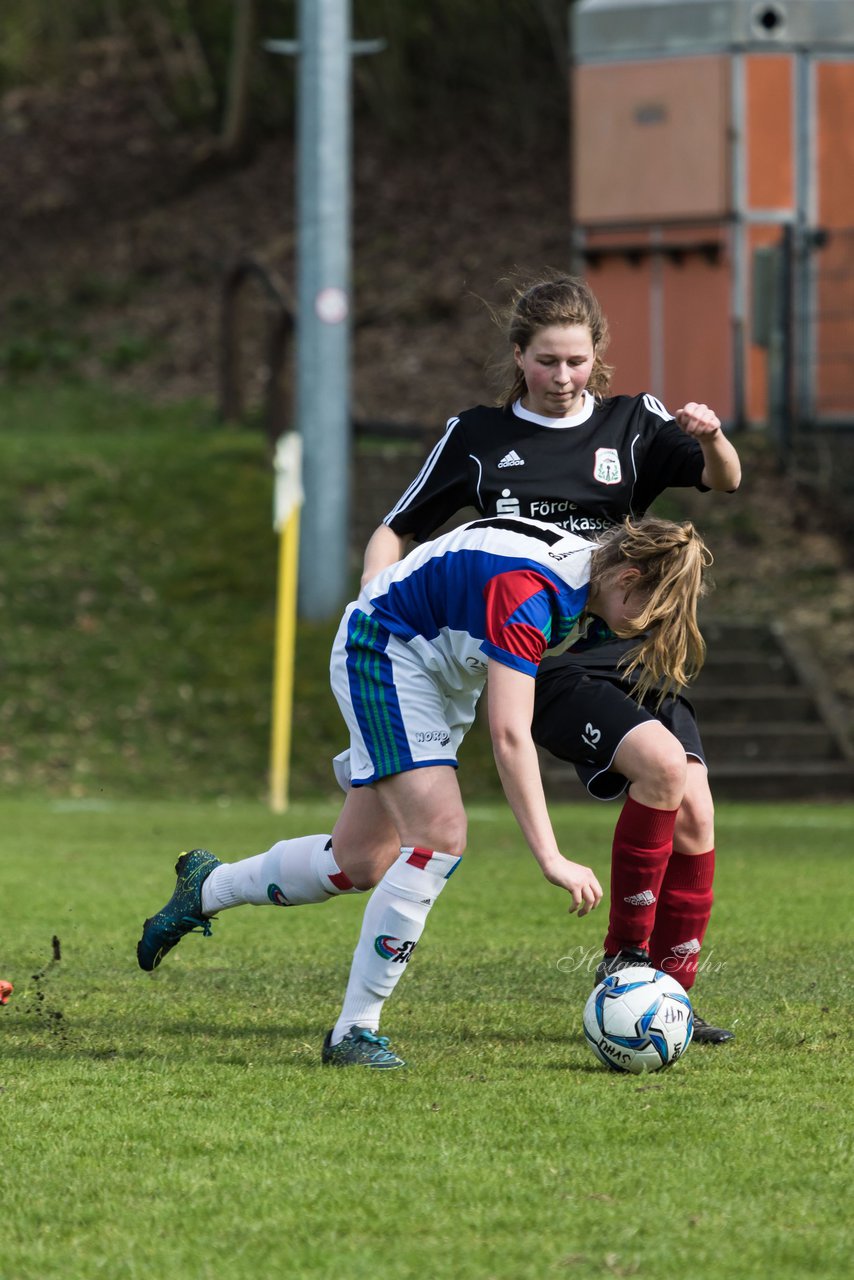 Bild 331 - wBJ SV Henstedt Ulzburg - TSV Schnberg : Ergebnis: 5:2